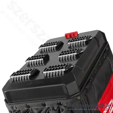 MILWAUKEE PACKOUT Professzionális szerszámtáska zárt (4932493623)