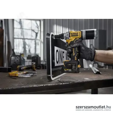 DEWALT DCF414 Akkus szegecshúzó TSTAK kofferben (1/4
