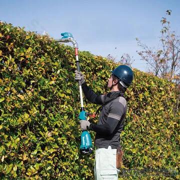 MAKITA DUN500WZ Akkus magassági sövényvágó 50cm (18V) (Akku és töltő nélkül!)